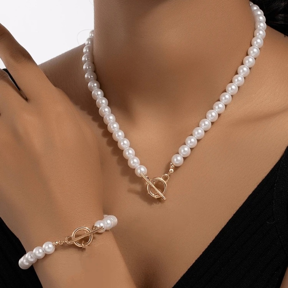 Faux Pearl Beaded Necklace & Bracelet